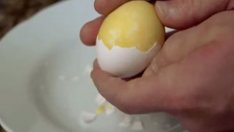 Как да разбъркаме яйце още в черупката (видео)