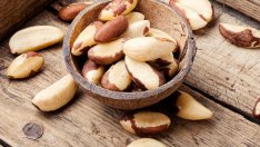 Защо е добре да ядете по два бразилски ореха на ден? 
