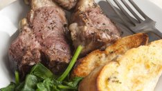 Агнешко на фурна с лапад