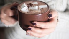 10 цвята лак, с които да облечете ноктите си