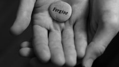 Защо е добре да простим и на тези, които не заслужават прошката ни?