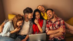 Научно доказани причини приятелите да ви правят по-здрави и щастливи