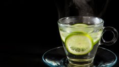 Какво се случва в тялото, ако пиете топла вода всеки ден?