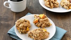 Овесени барчета с праскови