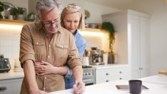 Наистина ли жените остаряват по-бързо от мъжете? 