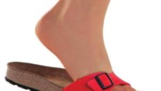 Лек за напукани пети