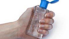 Хитри употреби на дезинфекциращия гел за ръце 