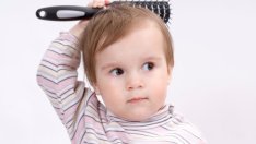 Начини да накарате детето да стои мирно при подстригване