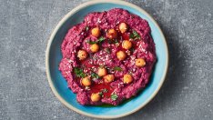 Хумус с червено цвекло