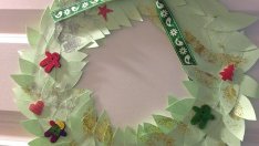 Евтин ръчно изработен коледен венец