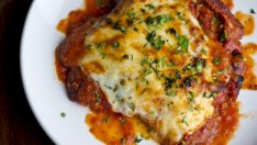 Запечени домати с пармезан и моцарела