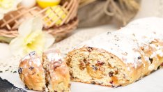 Козуначен кекс със сушени плодове и ром