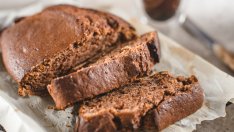 Много лесен какаов кекс с кафе