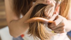 Коя съставка в козметиката ви трябва, ако имате суха коса