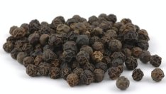 Черен пипер за красива кожа и свежи цветове на дрехите