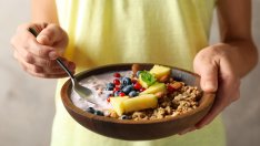 Топ 10 храни за подобряване на плодовитостта при жените и мъжете