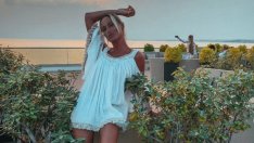 Алекс Енева се отдаде на морски релакс