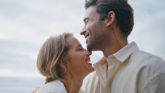 10 неща, които само сродните души правят във връзката