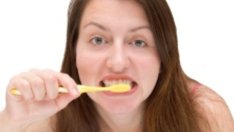 Избелване на зъби в домашни условия