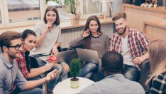 6 знака, че не може да вярвате на колегите си