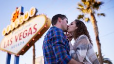 Знаете ли, че...  всеки ден в Лас Вегас около 300 двойки сключват брак?