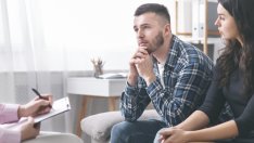Признаци, че трябва да отидете на терапия за двойки 