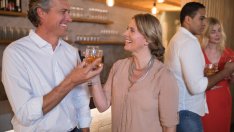 Искам повече от приятелство