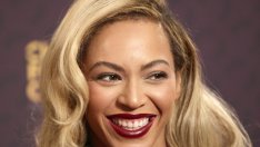 Край на сухите и накъсани краища на косата