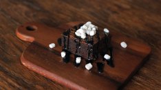 Лепкав шоколадов сладкиш с маршмелоу