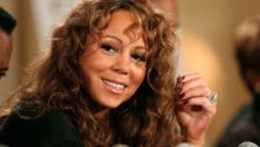 Маникюр с лака на Марая Кери