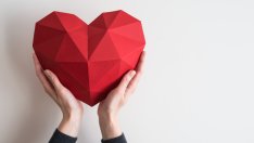 Какво означава любовта за всяка зодия 