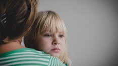 Колко опасни са родителските лъжи за подрастващите деца? 