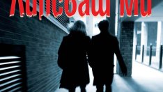 Какво прави полицайка в сайт за запознанства