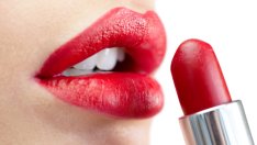 Триковете на дълготрайното червило