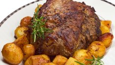 Агнешко с гъби и картофи