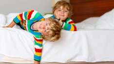 Да спи ли детето в самостоятелна стая?