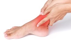 Натурални средства при подути крака 