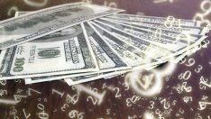 3 зодии, които ще се къпят в пари през април