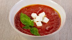 Лятна супа гаспачо с диня