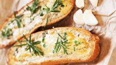 Чабата (чиабата) с чесново масло – рецепта за 20 минути