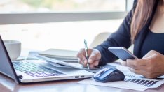 Как да скриете от шефа си, че търсите нова работа 