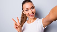 3 бързи трика за домашно избелване на зъбите