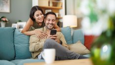 Знаци, че той все още мисли за бившата си