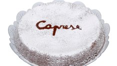 Италианска торта Caprese с ядки 