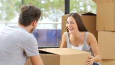 Етапите, през които всяка двойка преминава щом заживее заедно