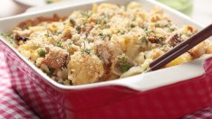 Касерола с риба тон, грах и паста