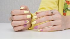 Маникюри с лилаво и жълто 