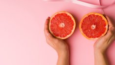 Какво причинява промени в цвета на зърната на гърдите