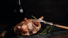 Агнешки бут за Великден в мултикукър 