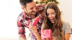 Коледен подарък за нея според зодията